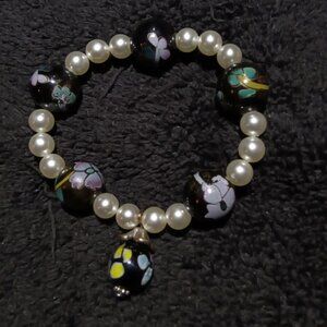 Vintage Hand Craft Flower n White Bead Bracelet